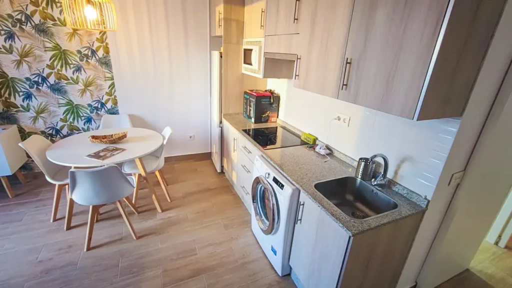 Sunwhere Tenerife - Apartments in Tenerife - Ocean Breeze Apartment - Living Room