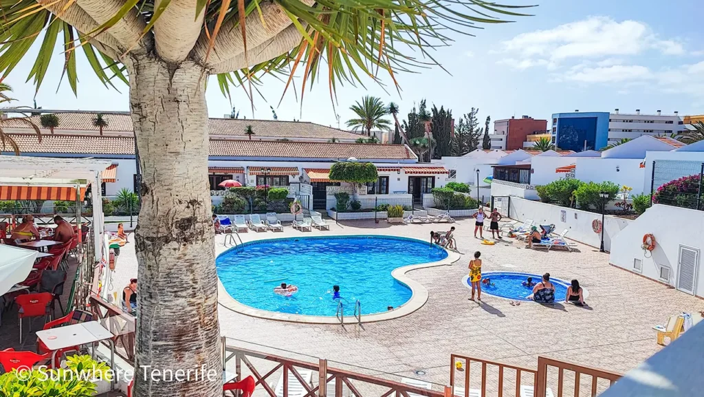 Sunwhere Tenerife - Apartments in Tenerife - La Primavera Apartment, Costa Adeje - Pool area